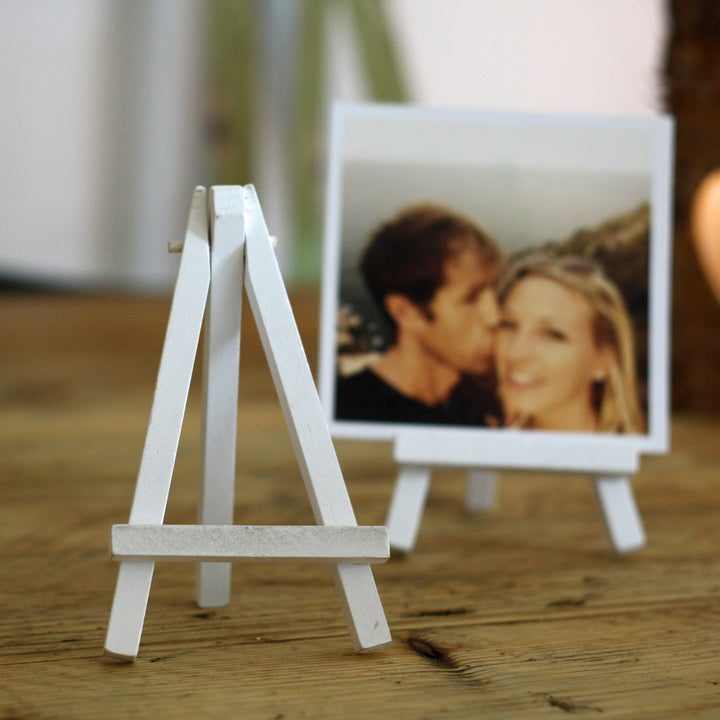 Mini White Wooden Easel – Pack Of 3 - The Wedding of My Dreams