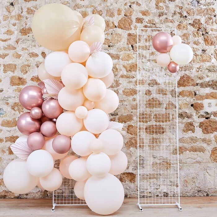 Metal Wedding Grid Stand 2m - For Table Plans, Photos or Balloons backdrop - The Wedding of My Dreams