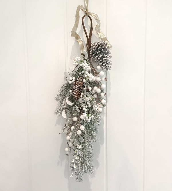 Artificial Foliage Christmas Door Swag with Berries 50cm